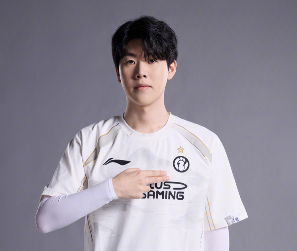 场上几个小 场上几个小