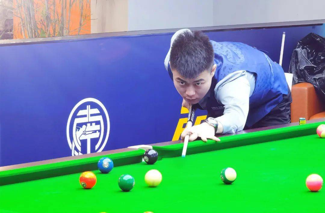 头球破门 头球破门